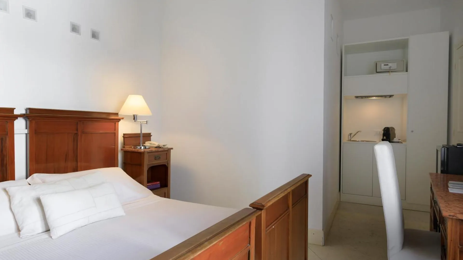 ****  Hotel Palazzo Brunaccini Palermo Italia